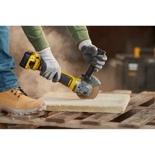Aku úhlová bruska Stanley FatMax V20 SFMCG700B 18V 125mm bezuhlíková bez nabíječky a baterie - Obrázek 2