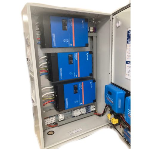 Solární sestava SW Power 1. generace: SWP TP 9kVA 2x150/100 + úložiště SWP 10kWh 200AH - Obrázek 2