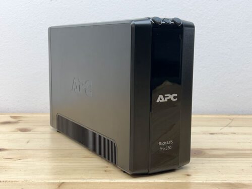 APC úsporný zdroj Back-UPS Pro 550