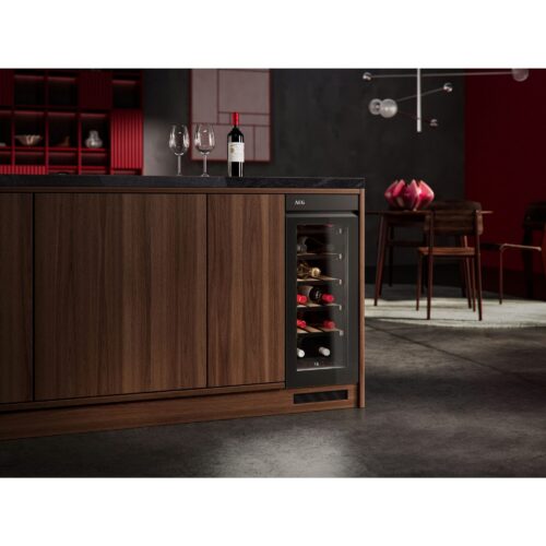 AEG NSW8S823GT vestavná vinotéka MattBlack - Obrázek 2