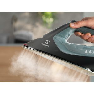Electrolux E8SI2-8OG Žehlička Renew 800 Steam