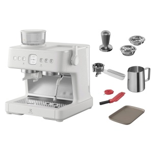 Electrolux E8EC1-8SW pákový kávovar 800